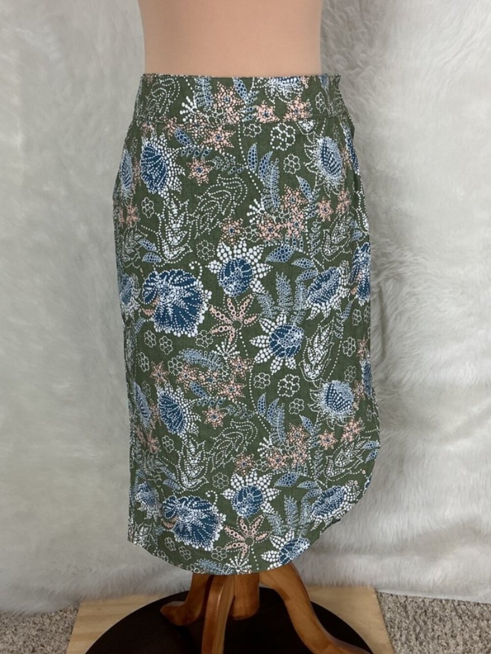 RipSkirt Green Floral Batik La Boheme Olive Midi Skirt Style 3 NWT L